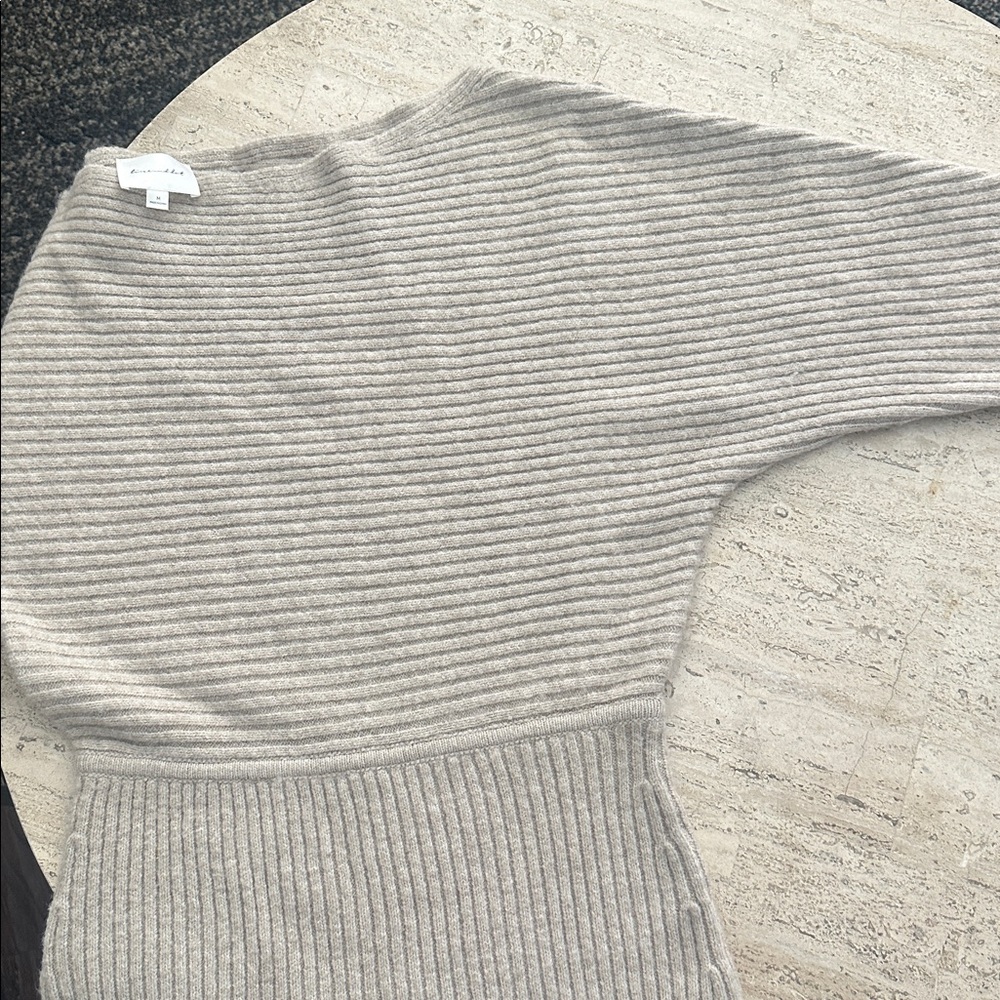 Line & Dot Alta Sweater Dress in Oatmeal Ribbed Off the Shoulder Front Slit Sz M - Picture 11 of 14